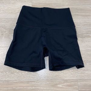 Aerie Offline Biker Short 4”!!